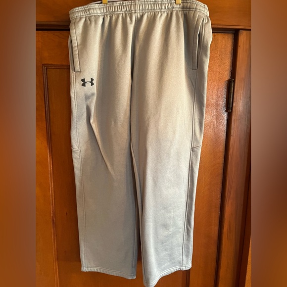 Lot 2 Under Armour Freed Hoodies 3xl and 1 Under Armour Cold Gear Pants 2xl - Picture 8 of 13
